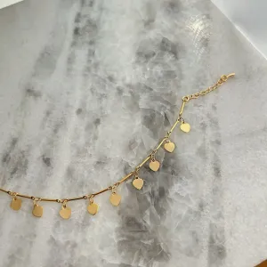 PULSEIRA PALITINHOS COM PINGENTE DE CORAÇÃO. 18CM DE COMPRIMENTO COM EXTENSOR DE 3CM. BANHADA A OURO 18K.