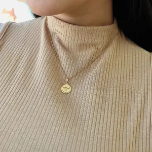 PINGENTE PROFISSÃO ENFERMAGEM. BANHADO A OURO 18K.