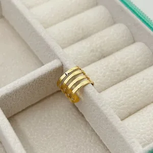PIERCING 4 FIOS. BANHADO A OURO 18K.
