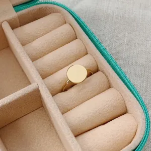 ANEL CÍRCULO CHAPA MINIMALISTA. BANHADO A OURO 18K.
