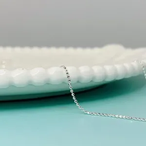 COLAR BOLINHAS DIAMANTADAS. EM PRATA 925.