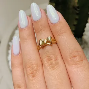 ANEL LACINHO COM FIO DUPLO TORCIDO. BANHADO A OURO 18K.