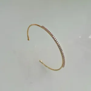 PULSEIRA BRACELETE FIO CRAVEJADO. BANHADO A OURO 18K.