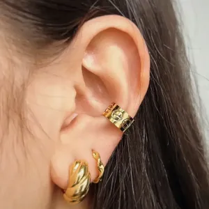 PIERCING GROSSO COM DETALHE DE CÍRCULO. BANHADO A OURO 18K.
