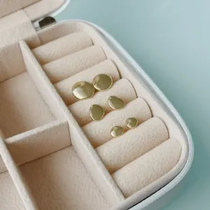 TRIO BRINCOS CÍRCULOS ORGÂNICOS. BANHADO A OURO 18K.