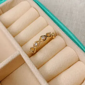 ANEL INFINITOS COM 5 PONTOS DE LUZ. BANHADO A OURO 18K.
