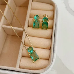 CONJUNTO DUPLA ZIRCONIA VERDE TURMALINA DOURADO BANHADO A OURO 18K.