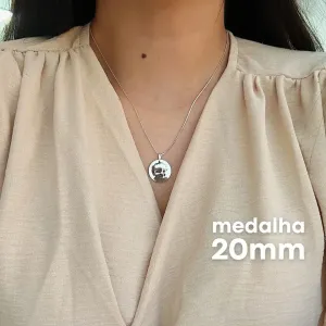 PINGENTE PERSONALIZADO MEDALHA 20MM PRATEADO. BANHADO A PRATA.