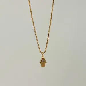 COLAR MINI MÃO DE FÁTIMA. 45CM  DE COMPRIMENTO E 5CM DE REGULAGEM. BANHADO A OURO 18K.