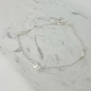 PULSEIRA ELOS COM 3 CHAPINHAS OVAIS. 18CM DE COMPRIMENTO E 2CM DE REGULAGEM. EM PRATA 925.