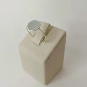 ANEL CÍRCULO CHAPA MINIMALISTA. EM PRATA 925.