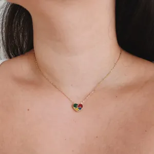 COLAR ELOS COM CORAÇÃO COM SÍMBOLO DO AUTISMO. 45CM DE COMPRIMENTO E 5CM DE REGULAGEM. BANHADO A OURO 18K.
