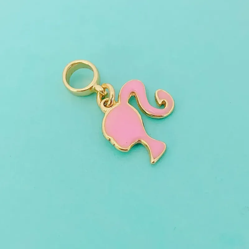 BERLOQUE PERFIL BARBIE ROSA. BANHADO A OURO 18K.