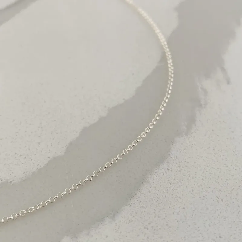 COLAR MINI ELO PORTUGÊS. 45CM DE COMPRIMENTO. EM PRATA 925.
