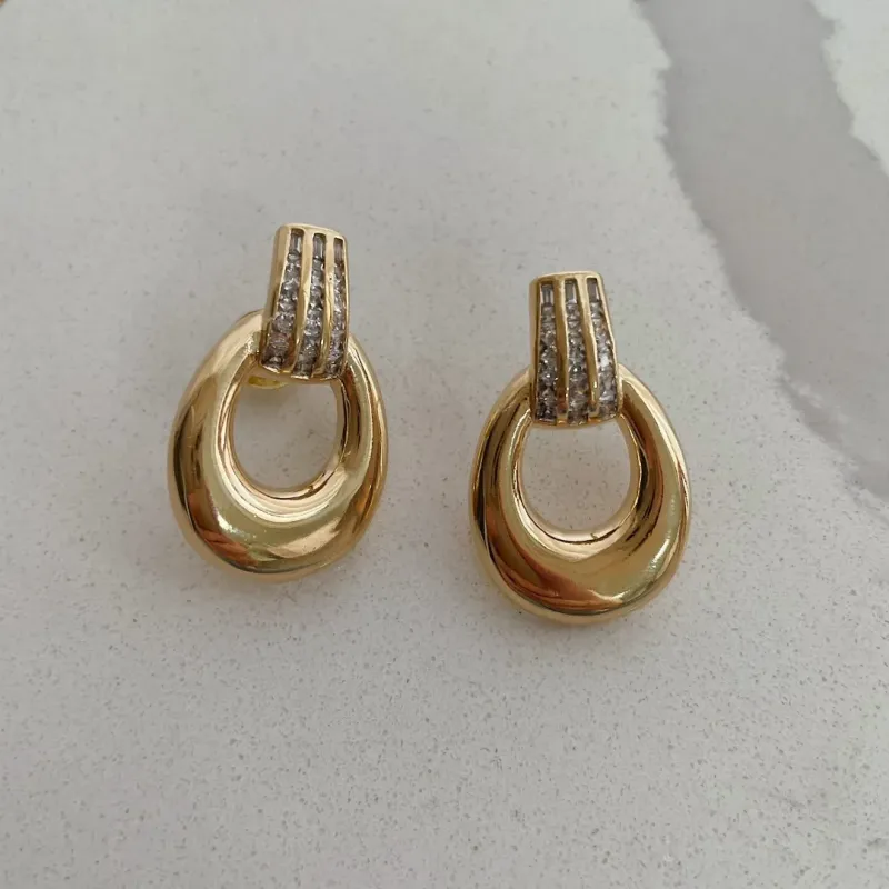 BRINCO FRONTAL JK BATENTE COM ZIRCONIA