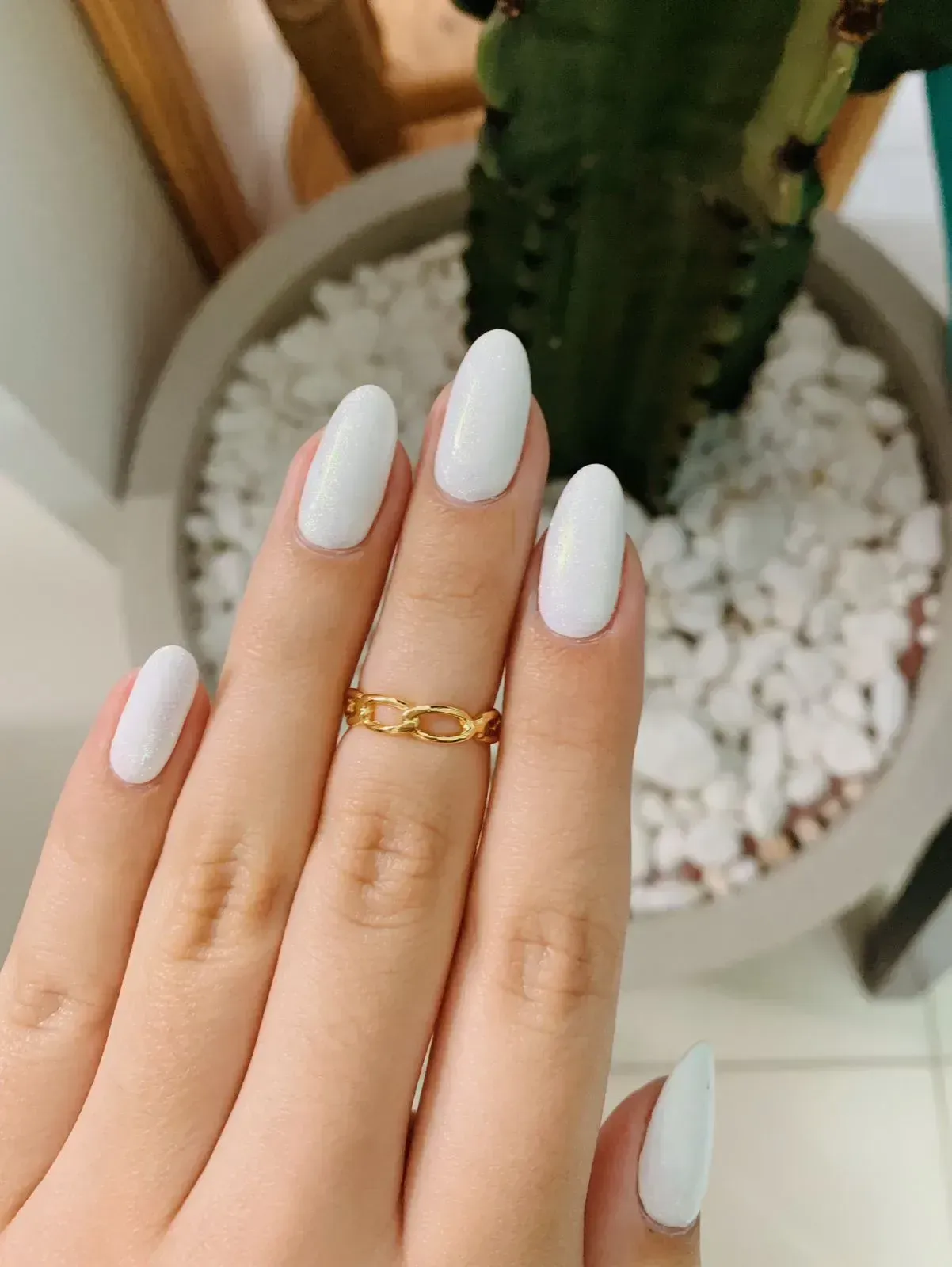 ANEL DE ELOS. TAMANHO 8. BANHADO A OURO 18K.