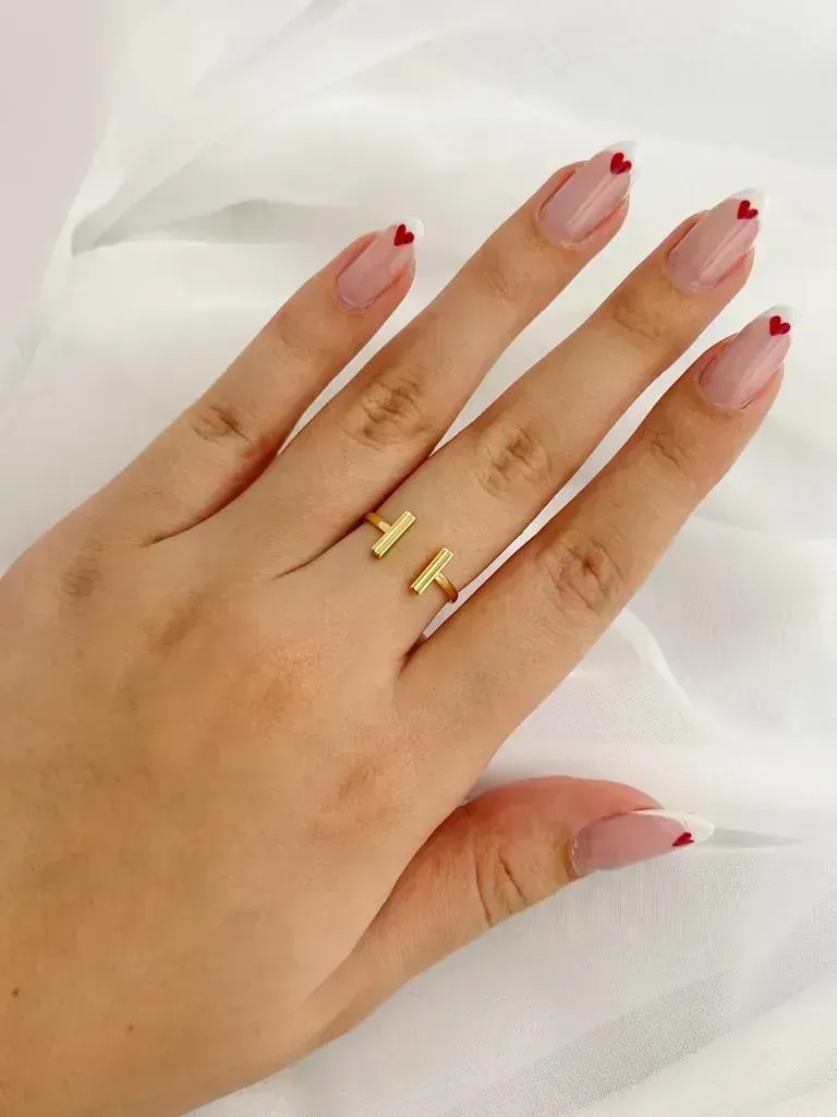 ANEL MINIMALISTA REGULÁVEL. BANHADO A OURO 18K.