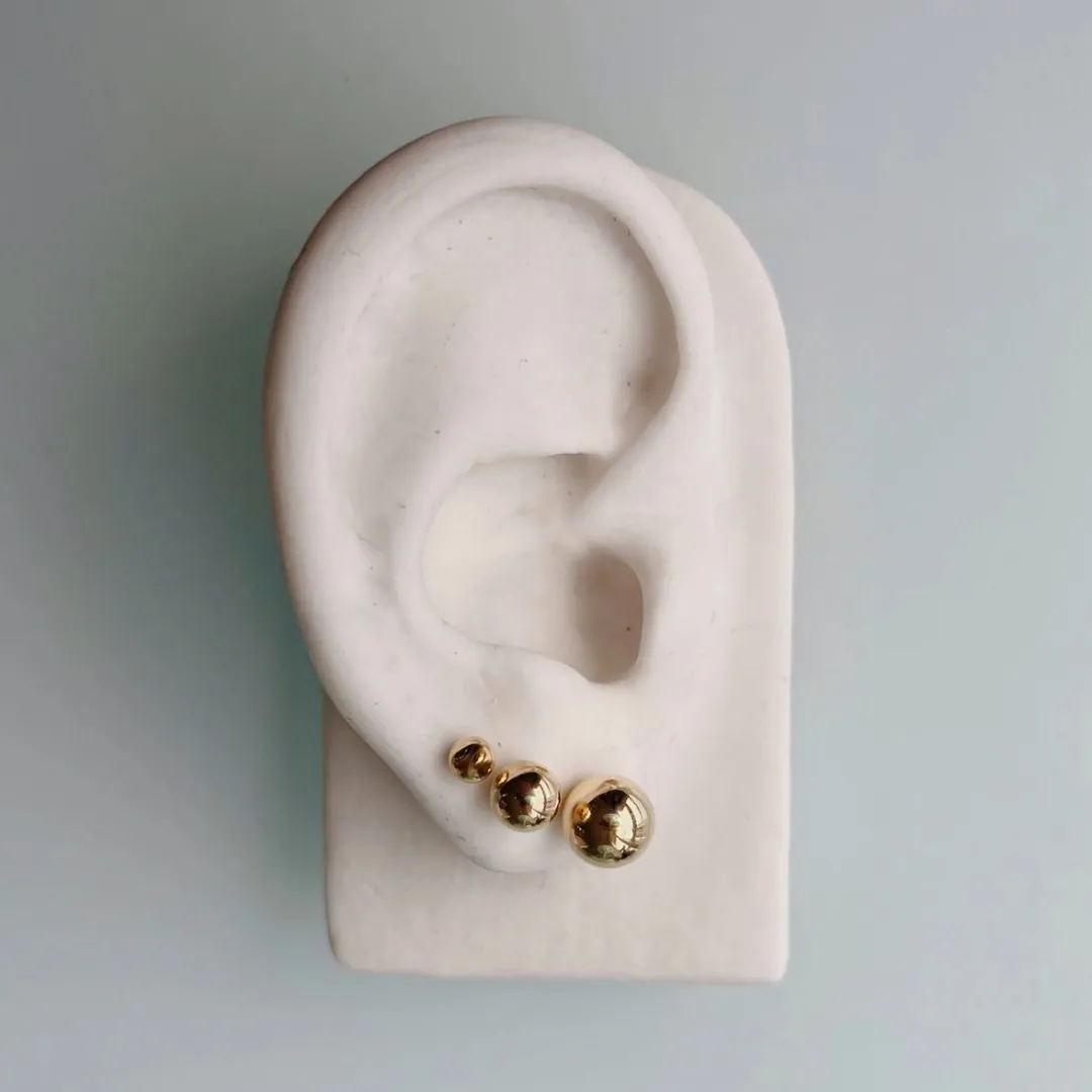 TRIO BOLINHAS LISA. 6MM/5MM/3MM. BANHADO A OURO 18K.