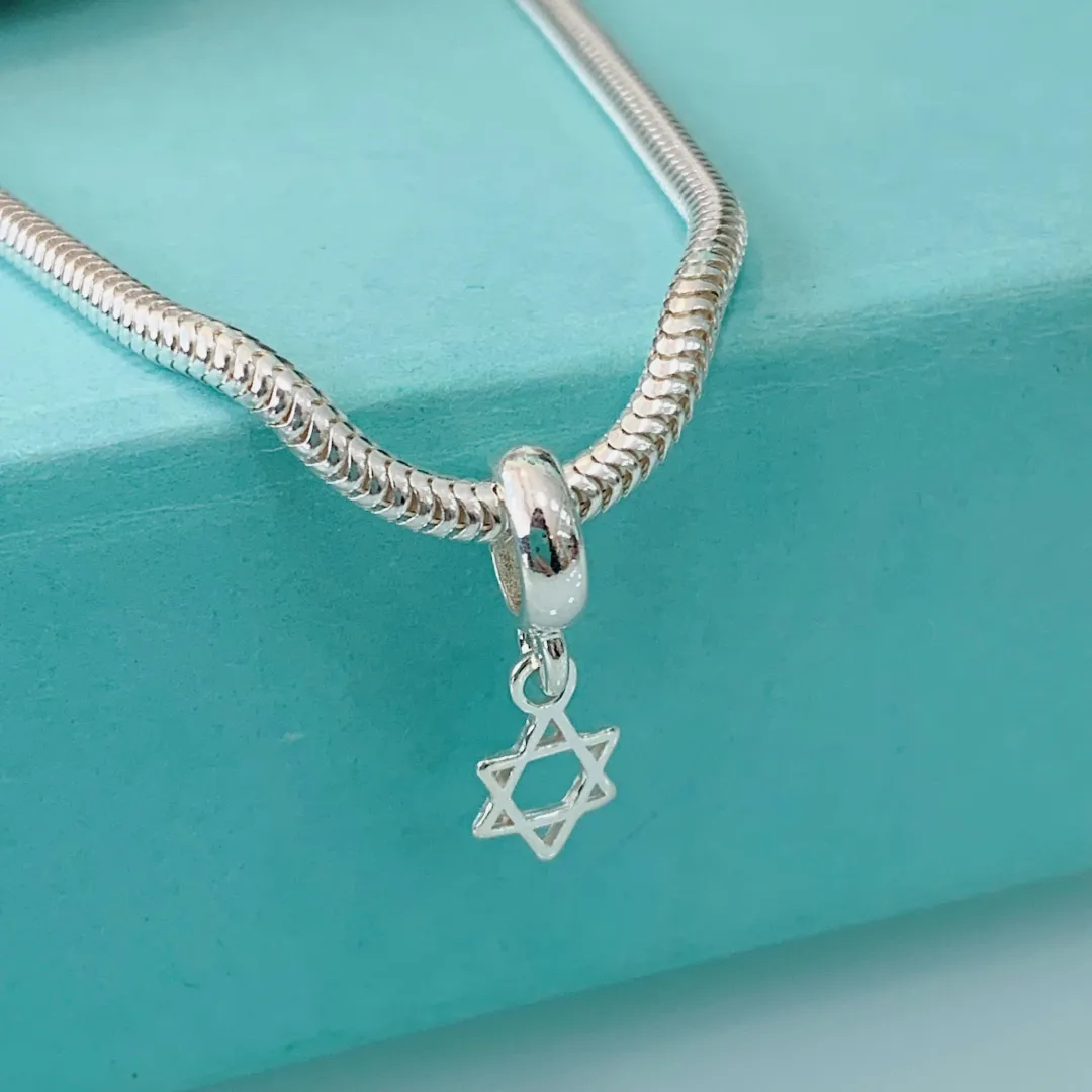 BERLOQUE ESTRELA DE DAVI. EM PRATA 925.