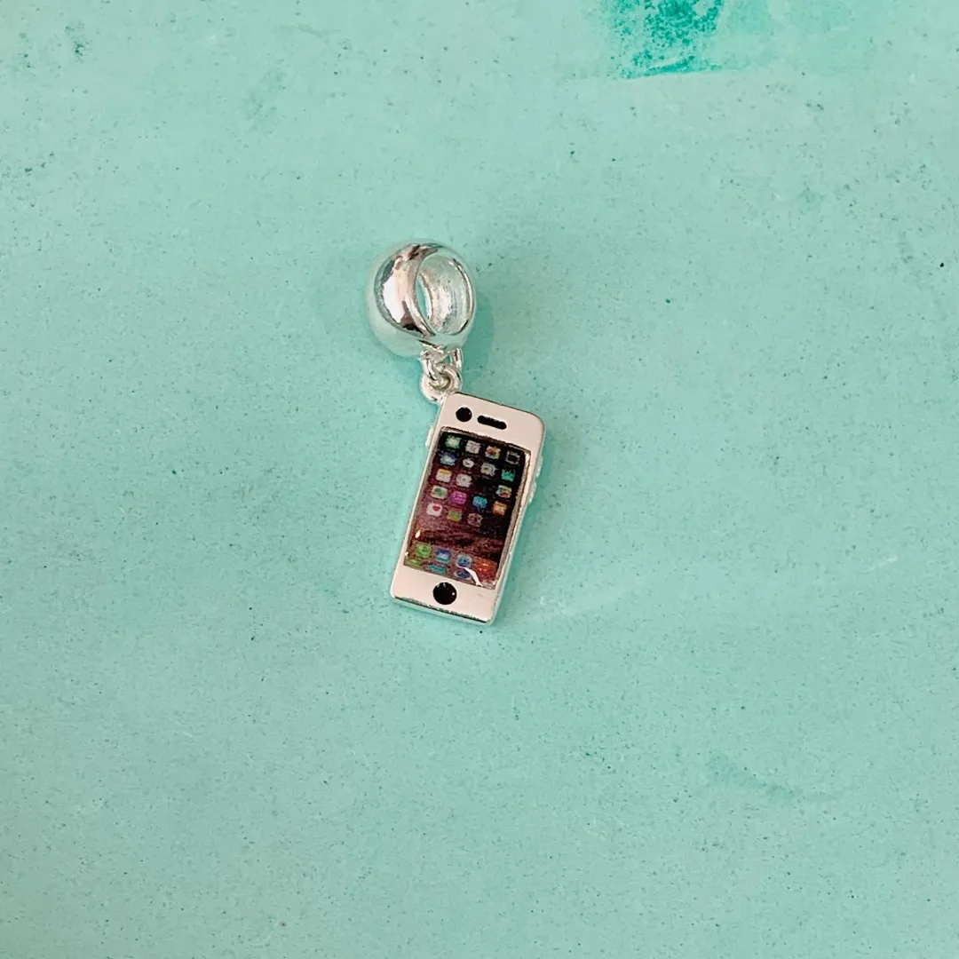 BERLOQUE IPHONE. EM PRATA 925.