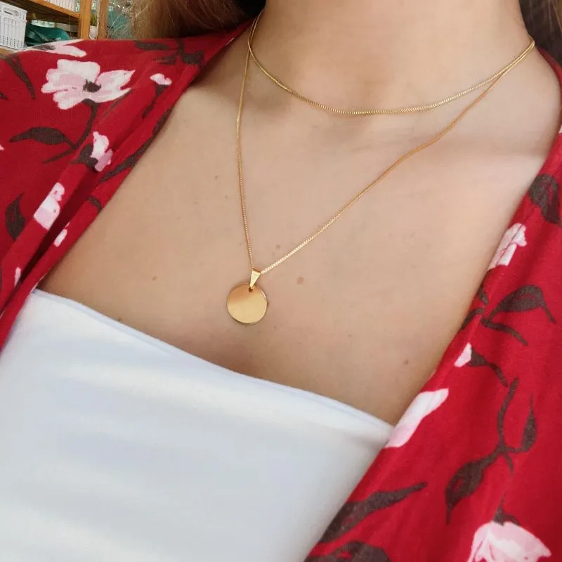 COLAR MEDALHA PERSONALIZADO 15MM DOURADO. 45CM DE COMPRIMENTO. BANHADO A OURO 18K.