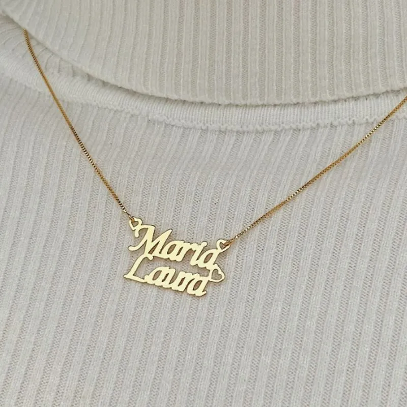 COLAR PERSONALIZADO COM DOIS NOMES DOURADO. 45CM DE COMPRIMENTO. BANHADO A OURO 18K.