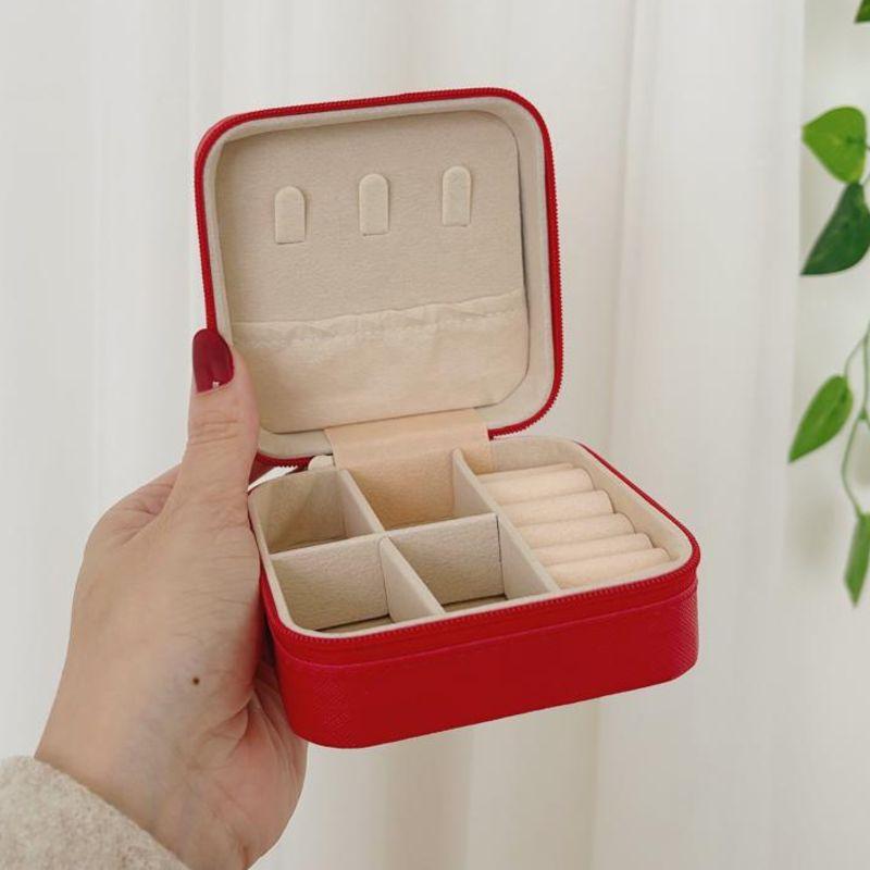Mini Porta Joias Portátil para Viagem VERMELHO.
